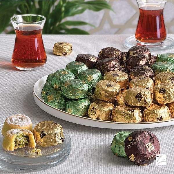 Maamoul Assrt. Mini Size (Pistachios, Dates, Walnuts).