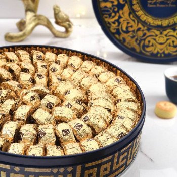 Maamoul Assrt. (Pistachios, Walnuts, Dates).